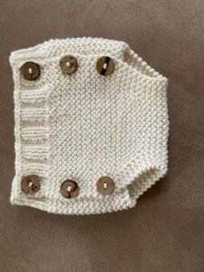 gestricktes Babyhöschen